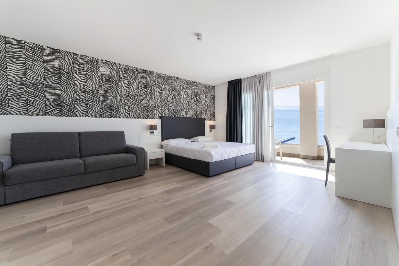 Suite Deluxe con Vista Mare