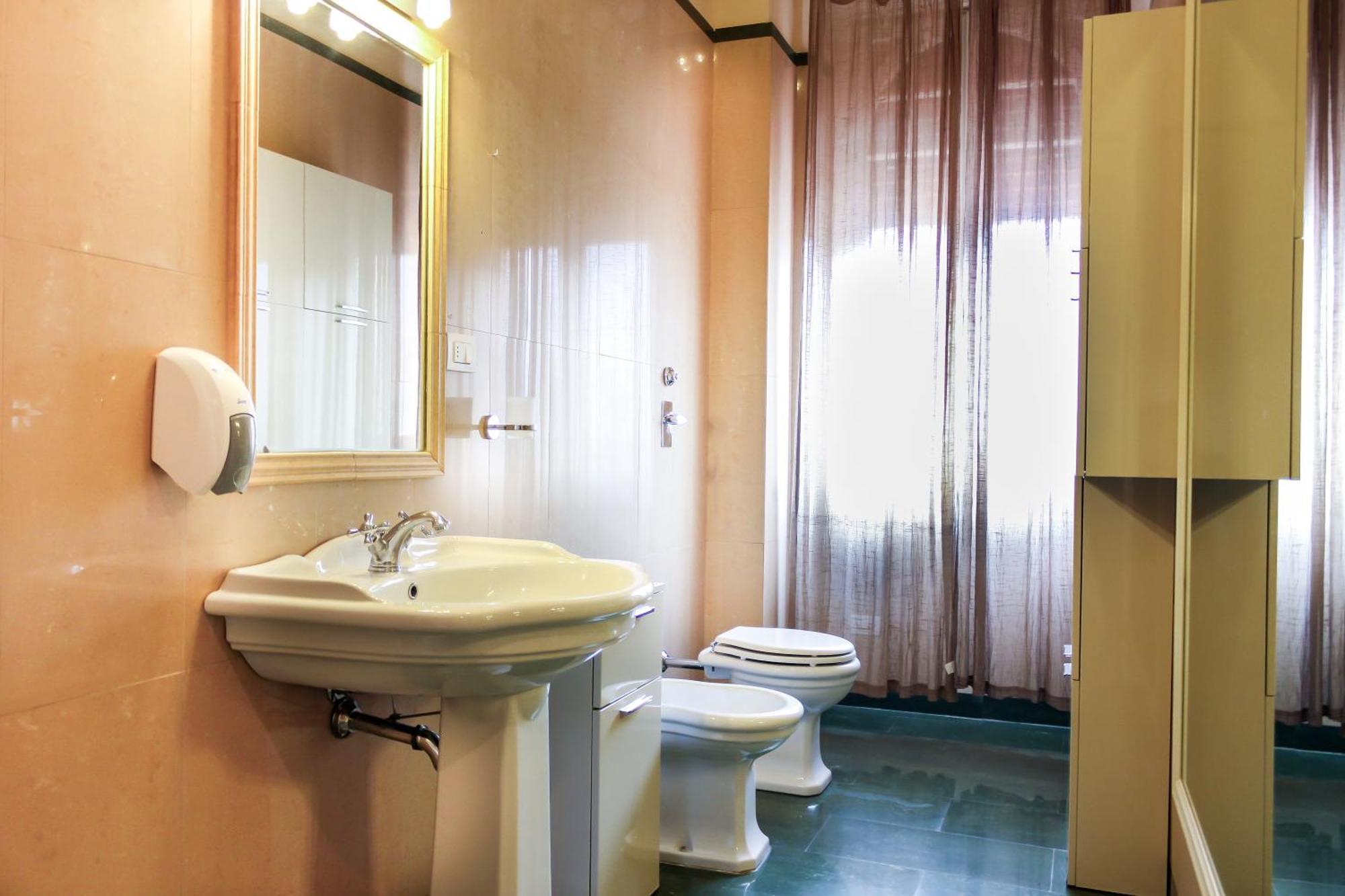 Triple Room with Private Bathroom,698629938:JPEG