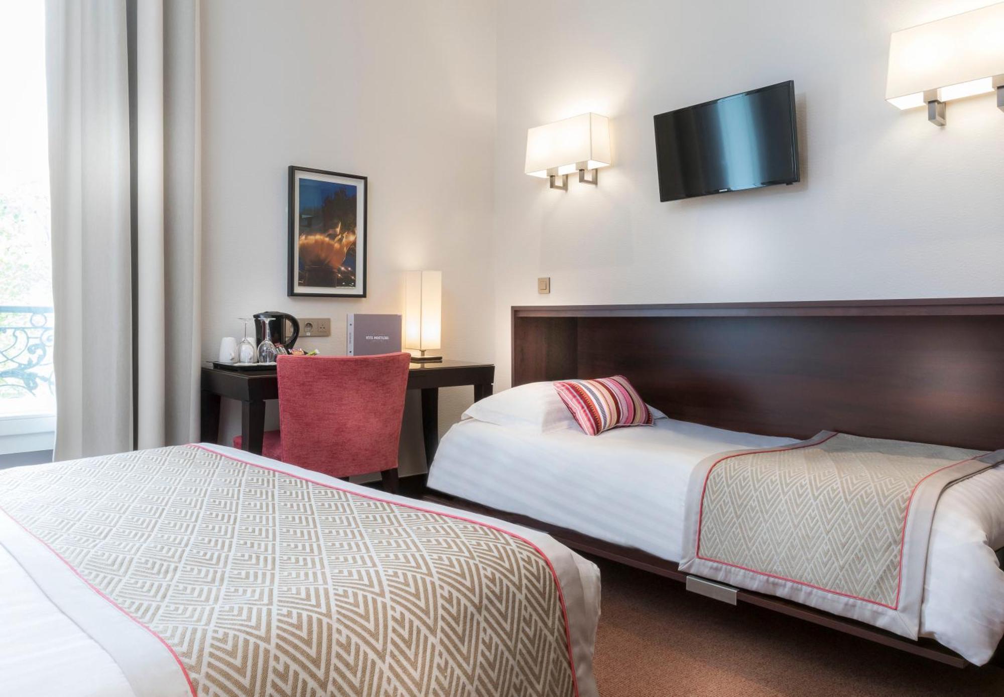 Camera Matrimoniale Deluxe con 1 Letto Supplementare