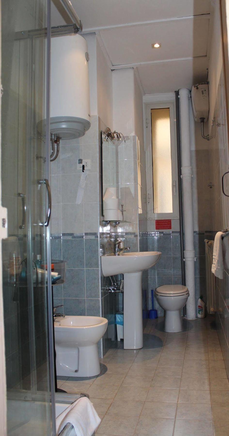 Camera Tripla con Bagno in Comune