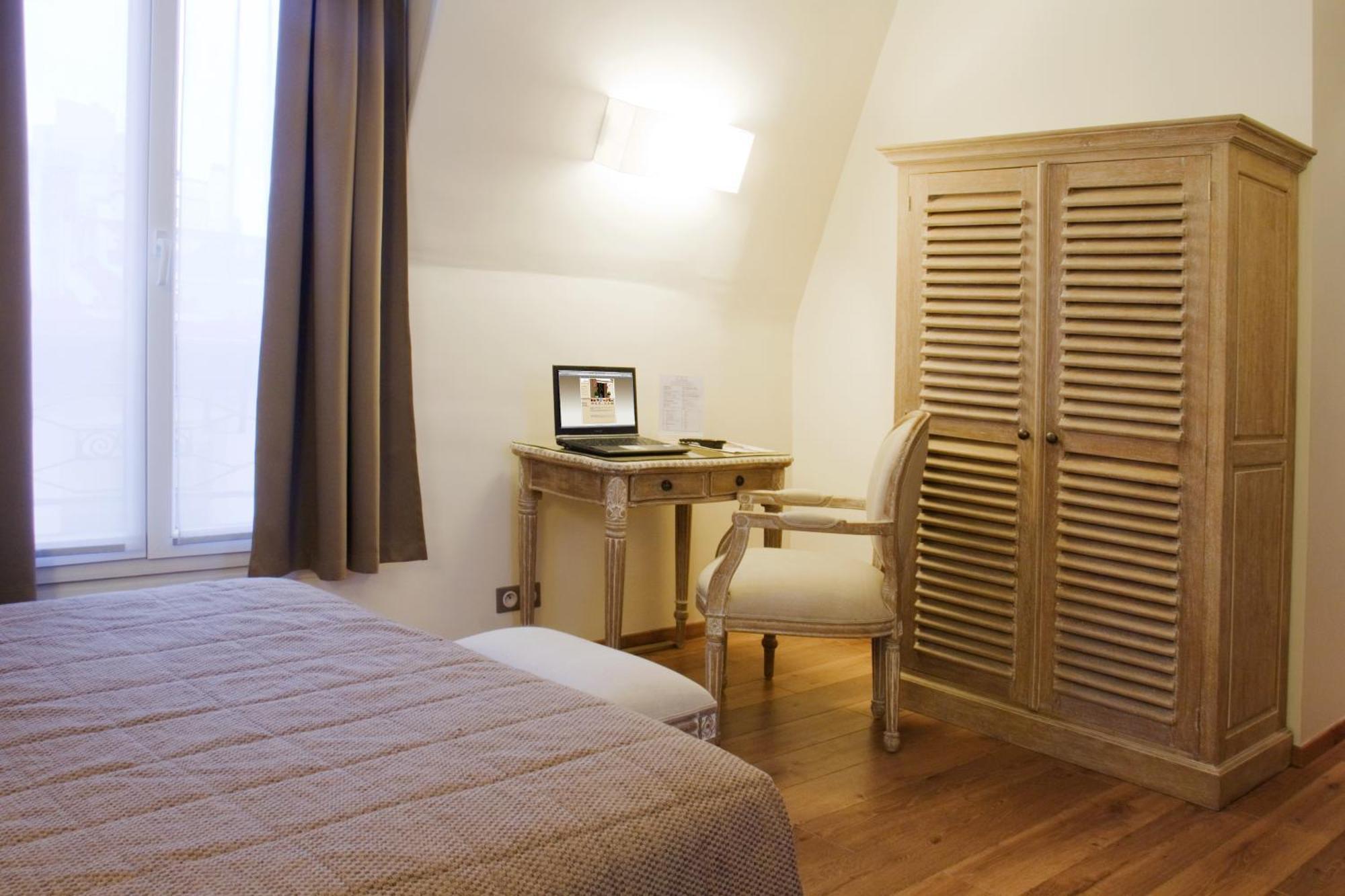 2 Camere Adiacenti (5 Adulti)