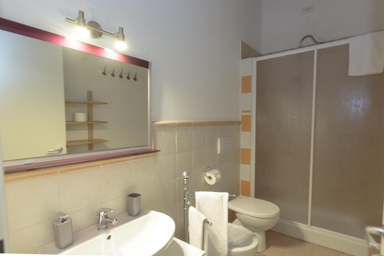 Camera Doppia con Letti Singoli con Bagno Privato