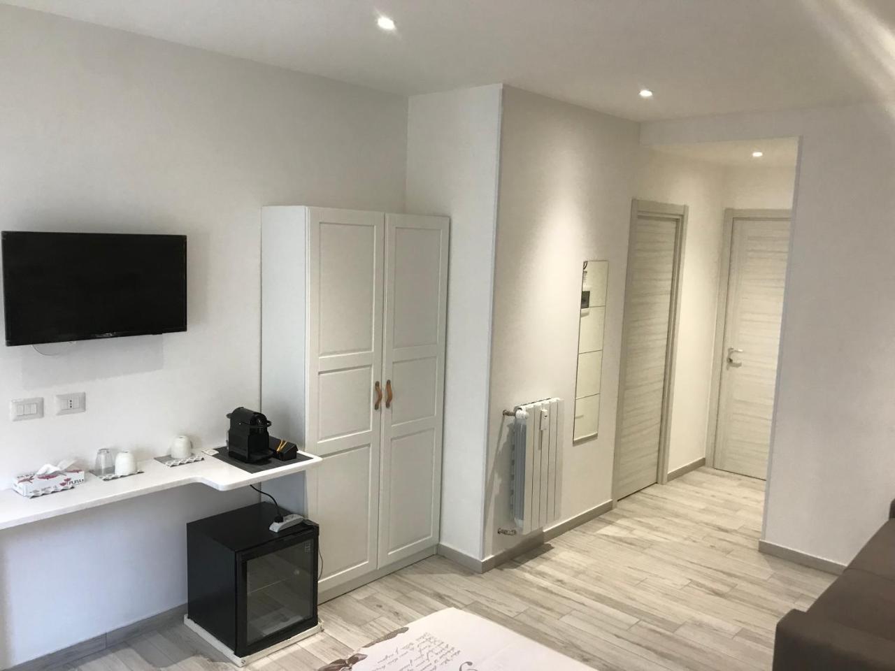 Camera Familiare con Bagno Privato
