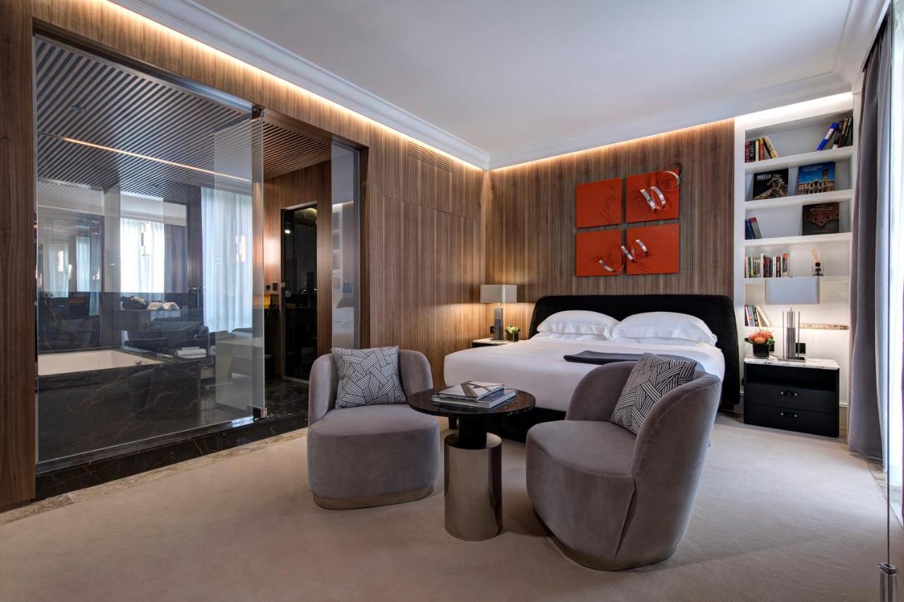 Suite with Balcony and View,806800899:JPEG