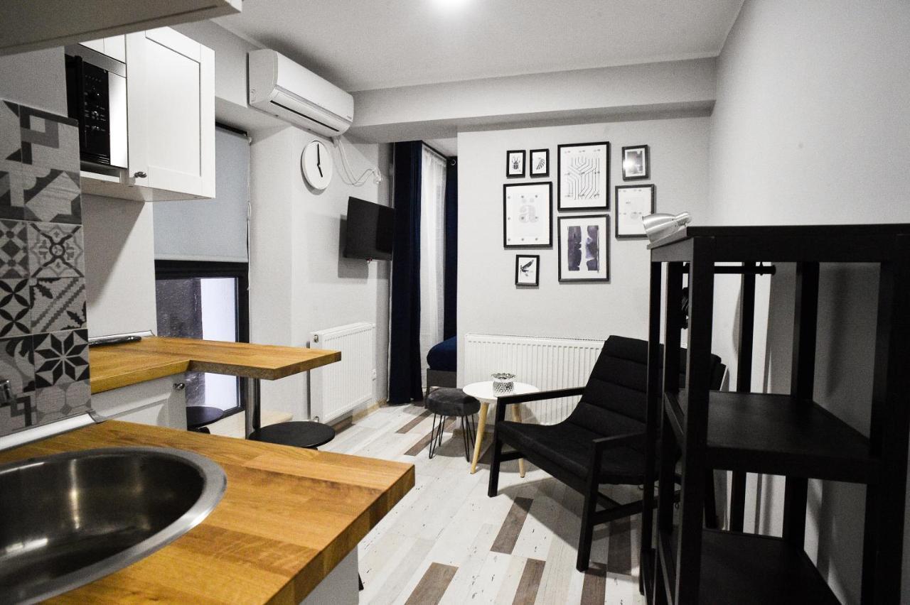 Executive Studio