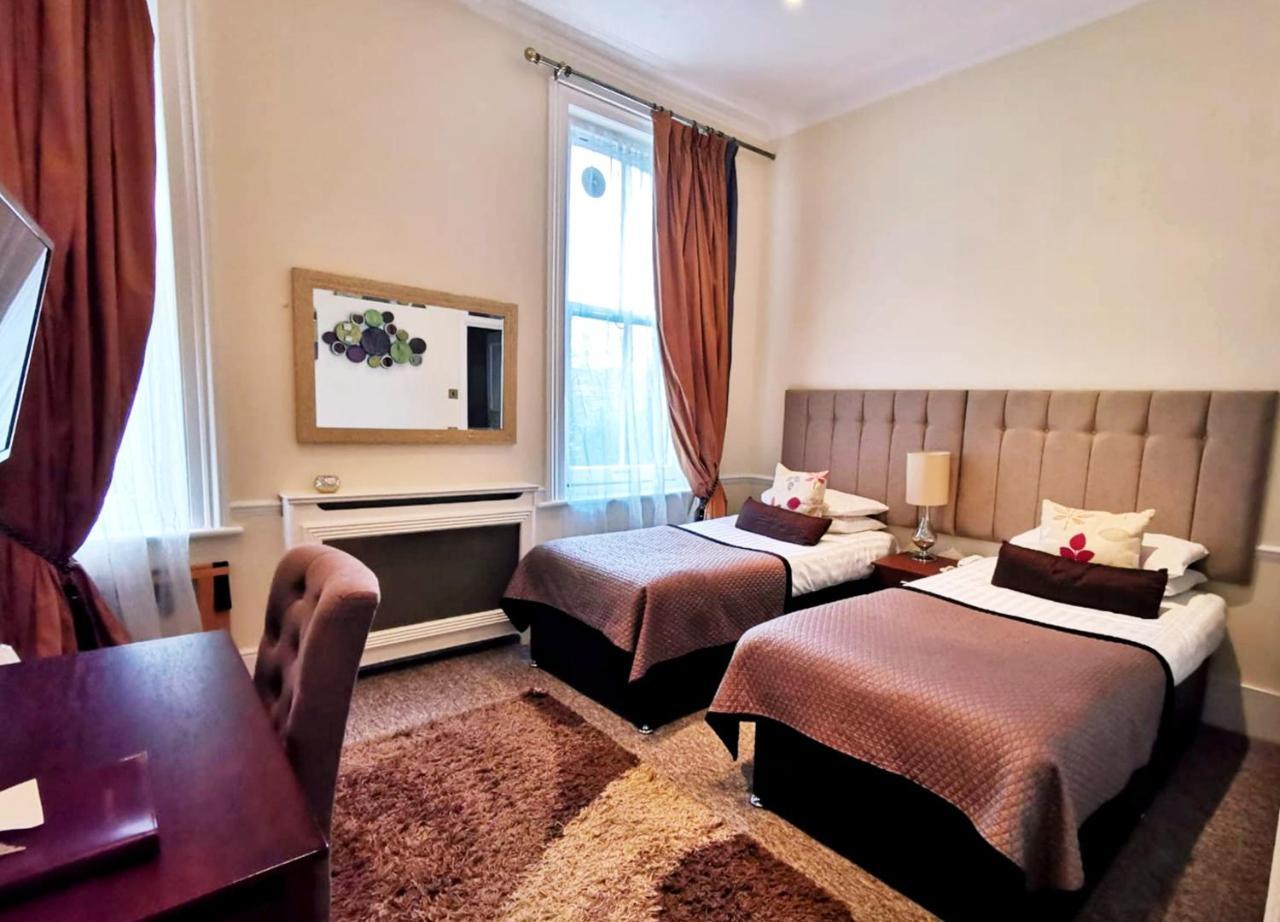 Twin Room,1136843974:JPEG