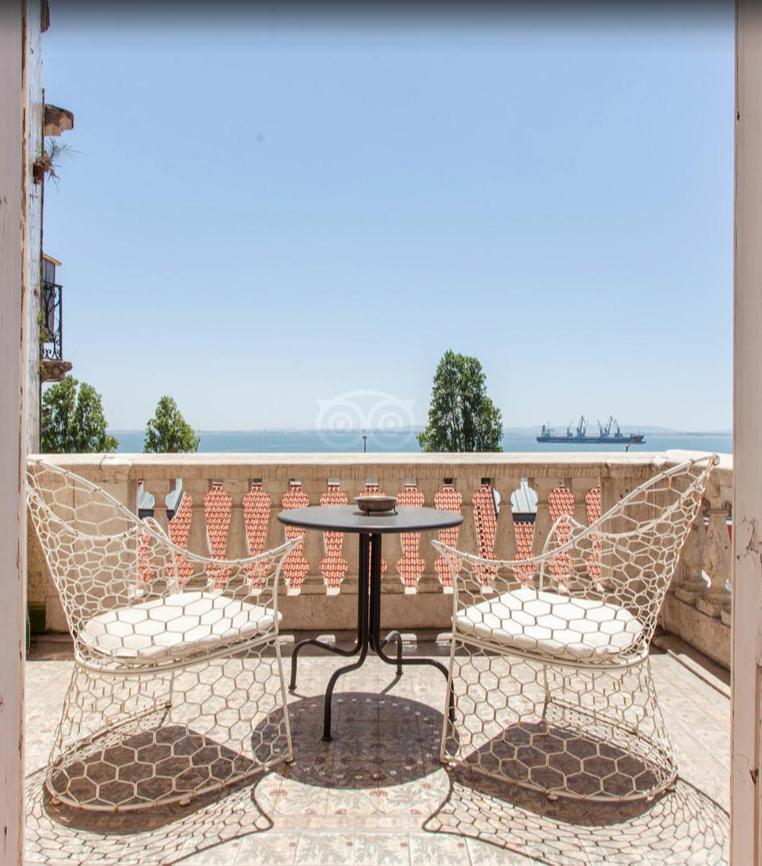 Suite Deluxe con Vista Fiume