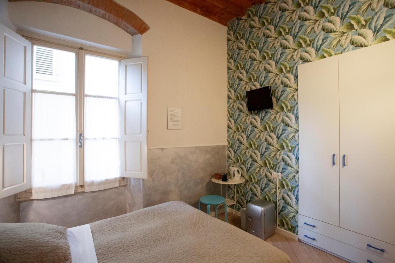 Camera Singola con Bagno Privato Esterno