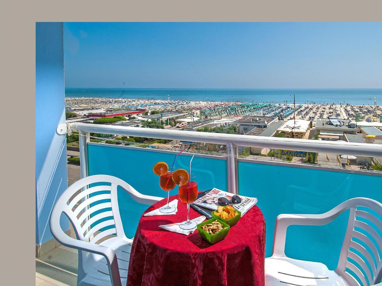 Double or Twin Room with Sea View,1538070718:JPEG