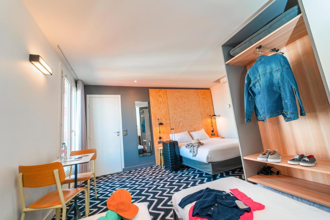 Standard Suite with One Double Bed and Two Single Beds,762780244:JPEG