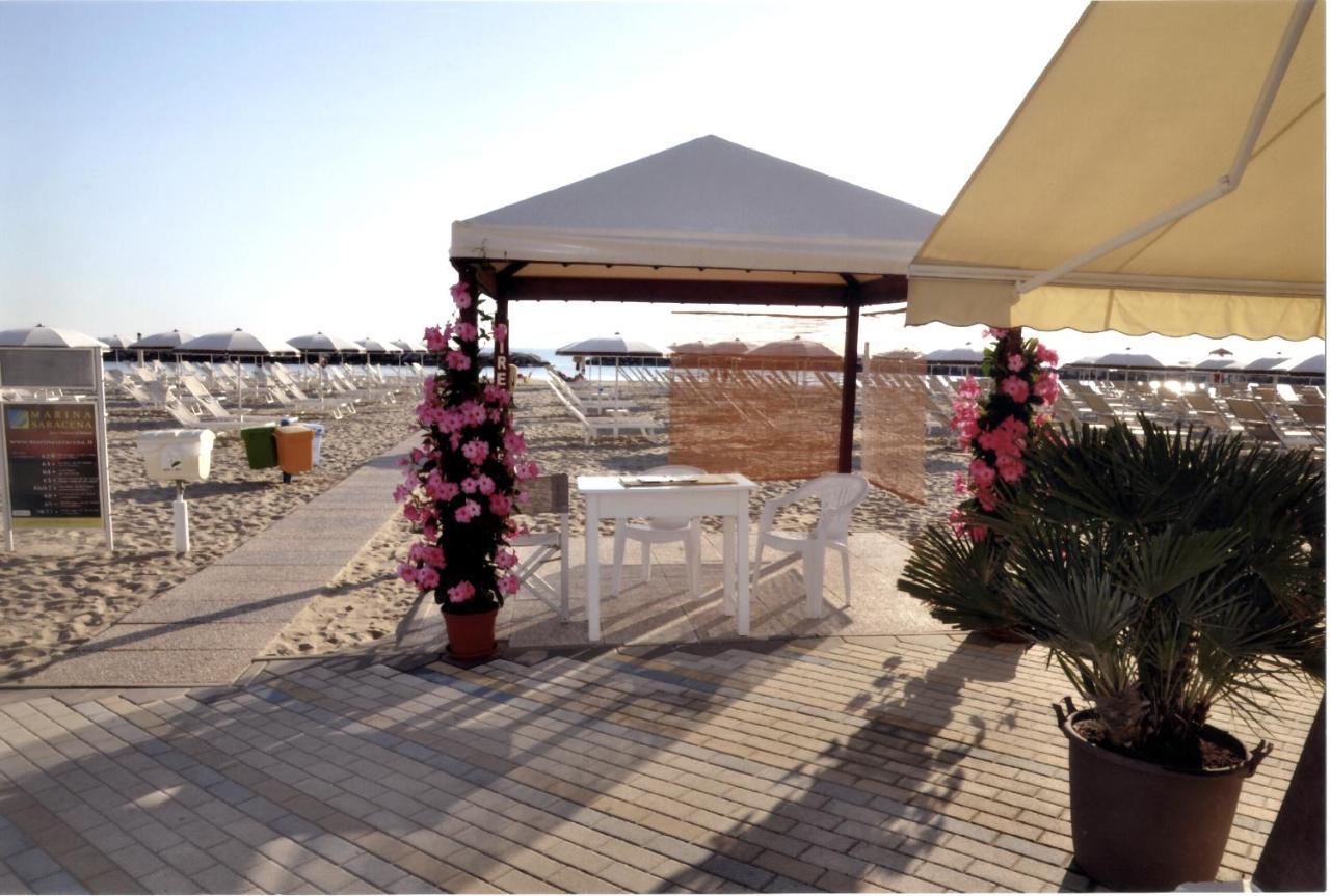 Appartamento con 2 Camere da Letto (5 Adulti) e Vista Mare