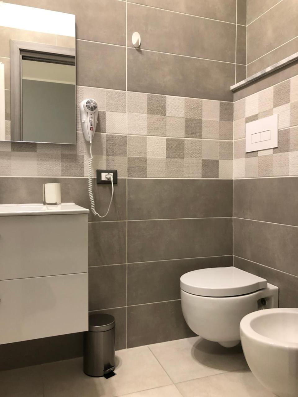 Deluxe Room,764698261:JPEG