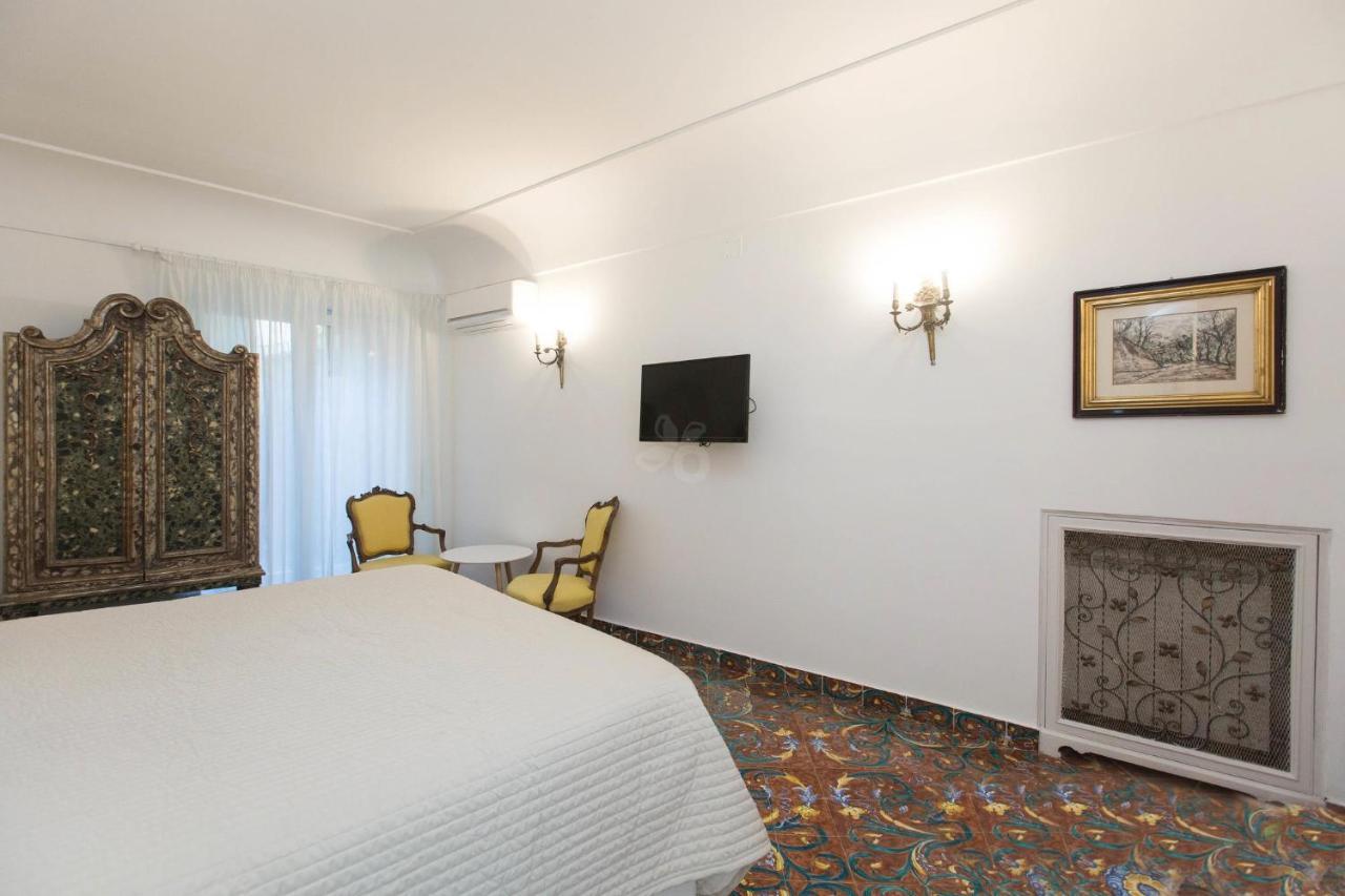 Design One-Bedroom Suite PA1