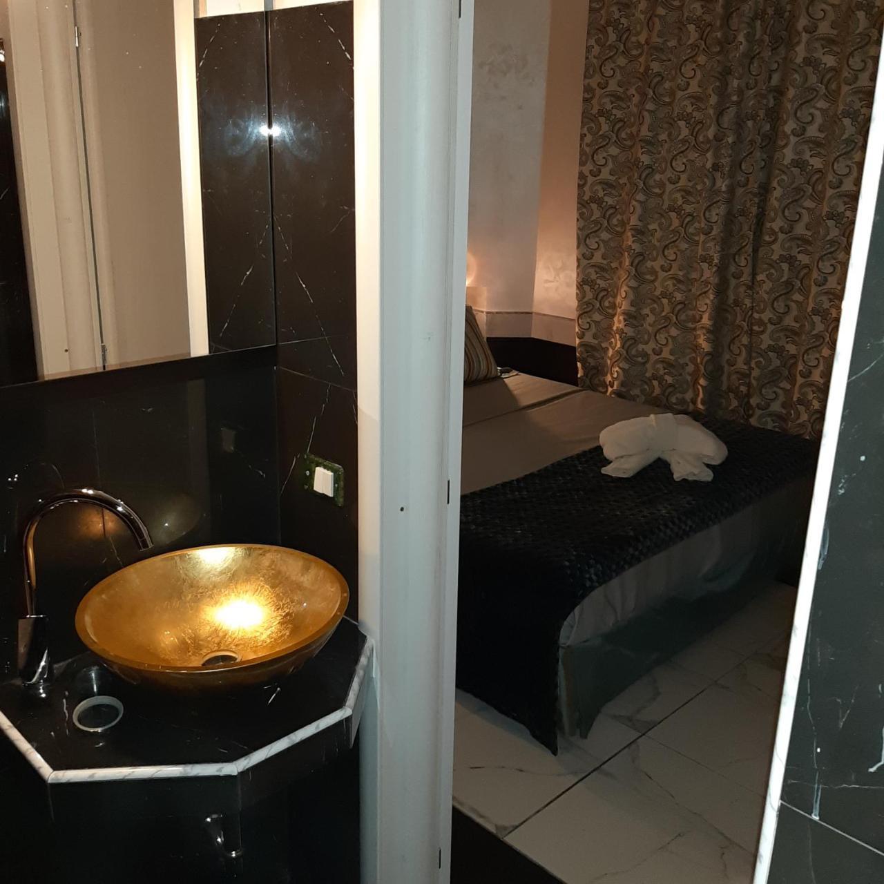 Deluxe Room,767533309:JPEG