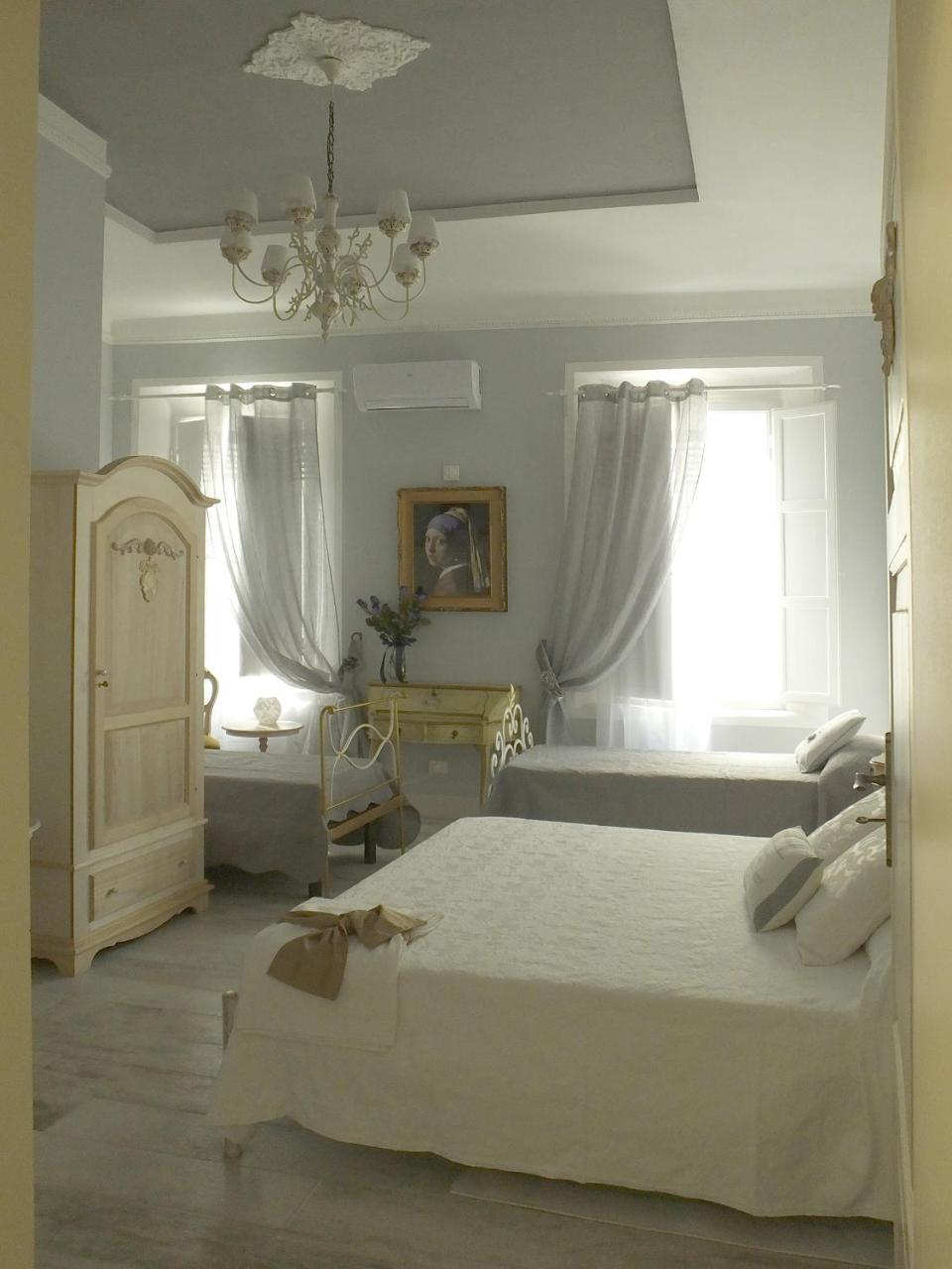Deluxe Quadruple Room,768095116:JPEG