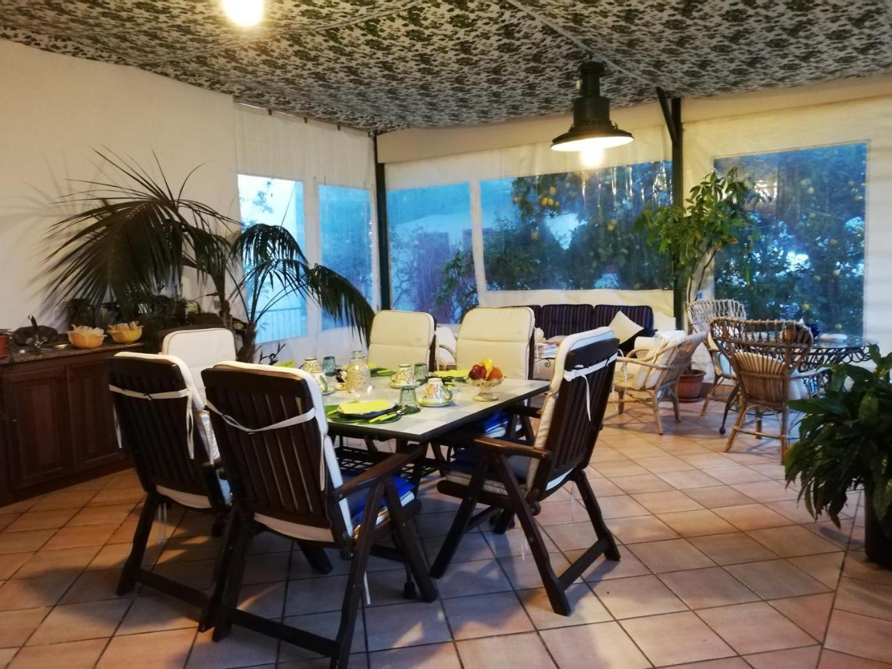 King Room Garden View
