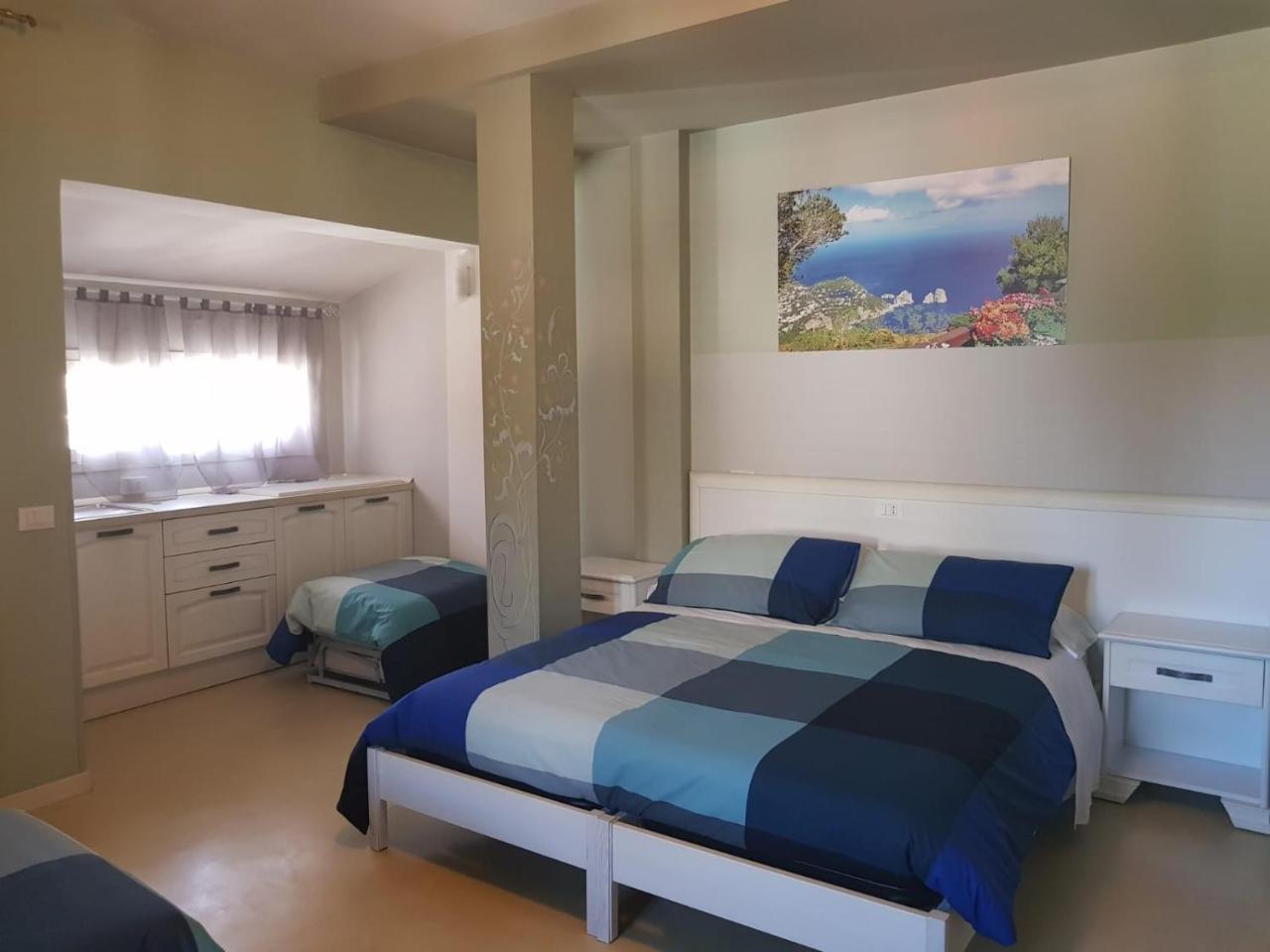Camera Familiare con Bagno Privato