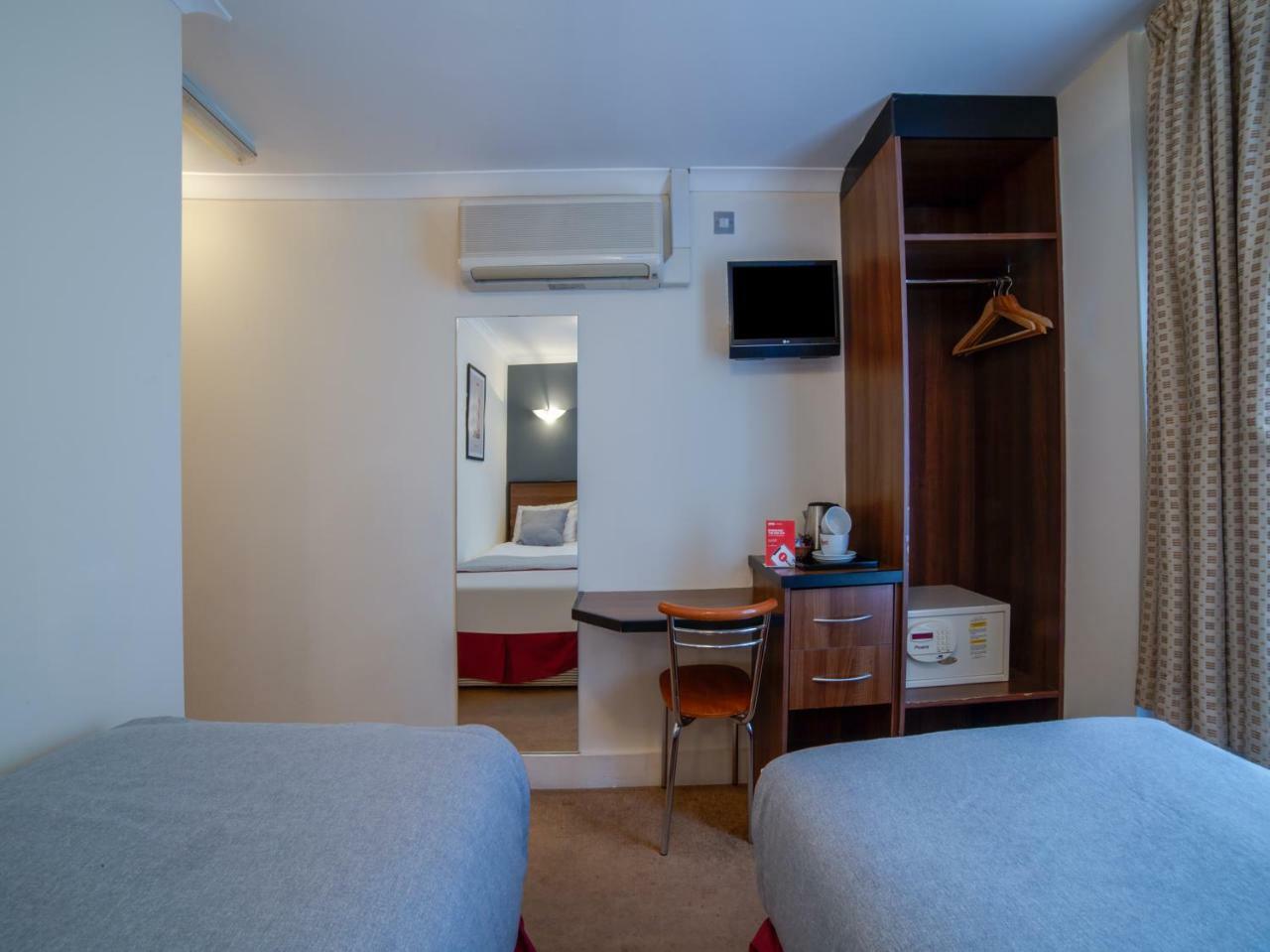 Standard Twin Room,779446593:JPEG