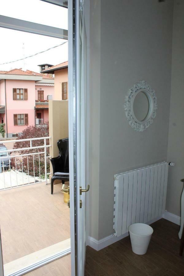 Camera Matrimoniale con Bagno in Comune