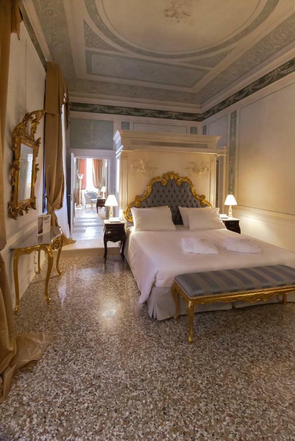 Two-Bedroom Suite,941502721:JPEG