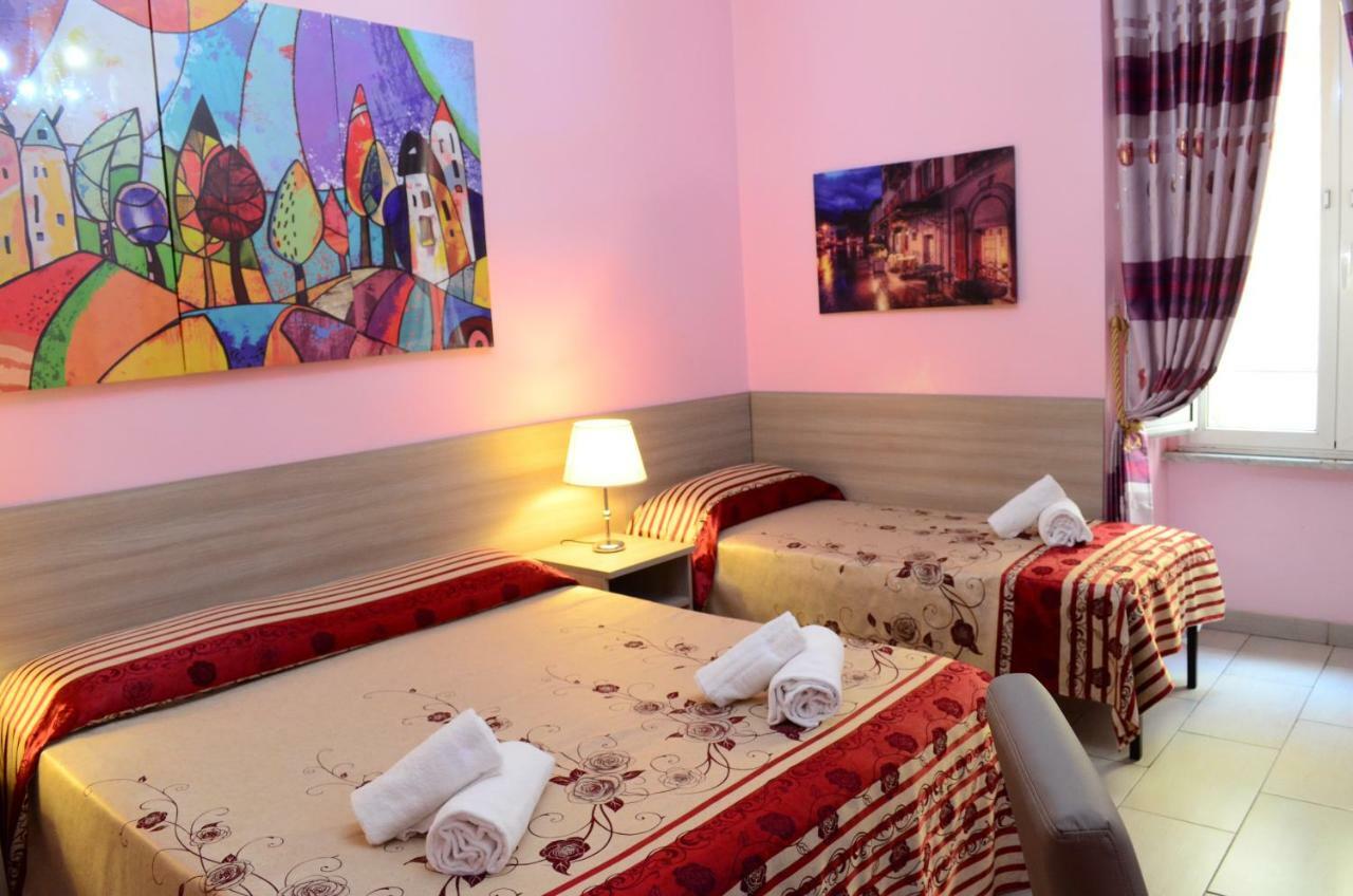 Single Room with Bathroom,789857037:JPEG