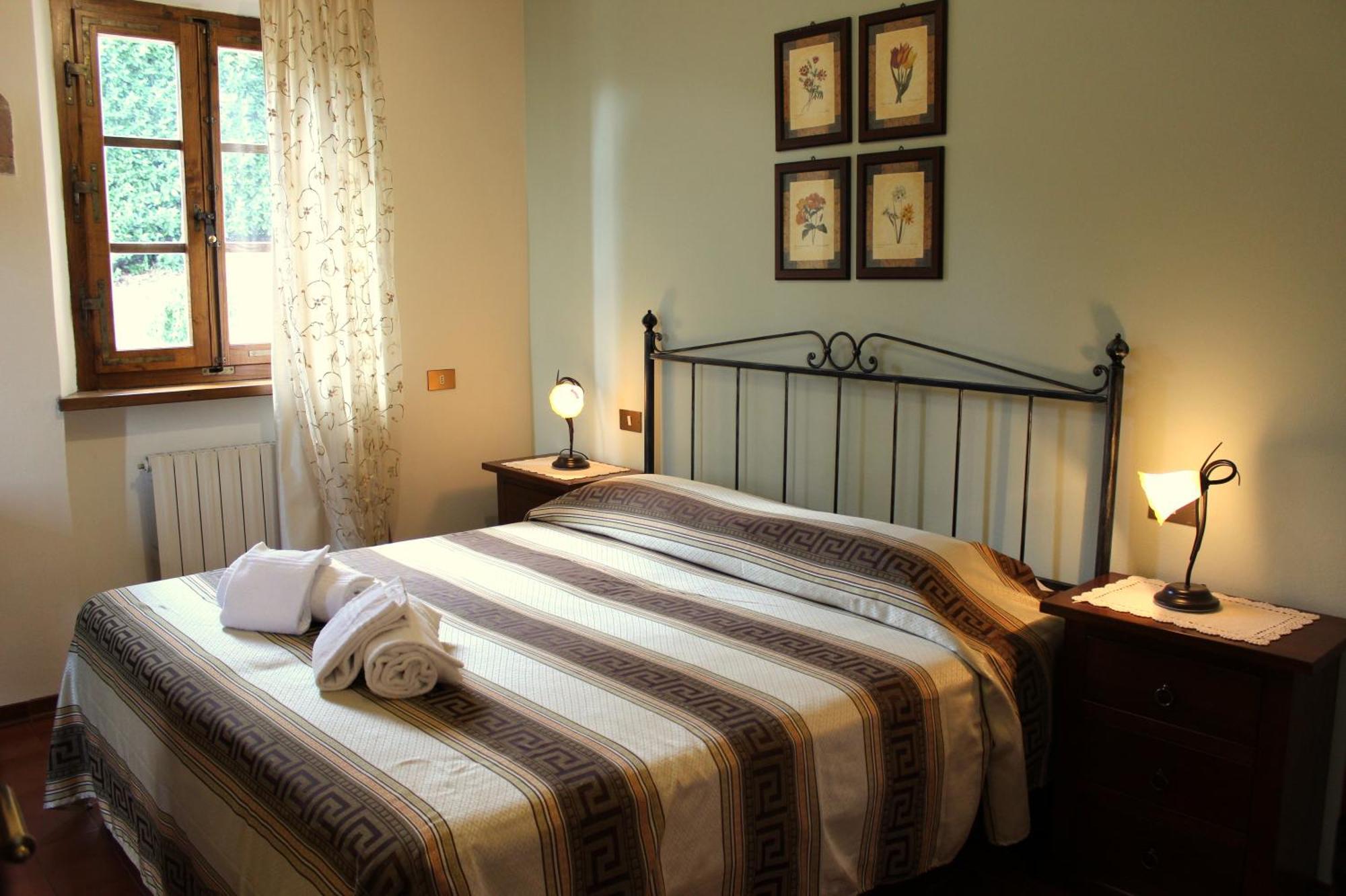 Double Room with Private External Bathroom,1231880045:JPEG