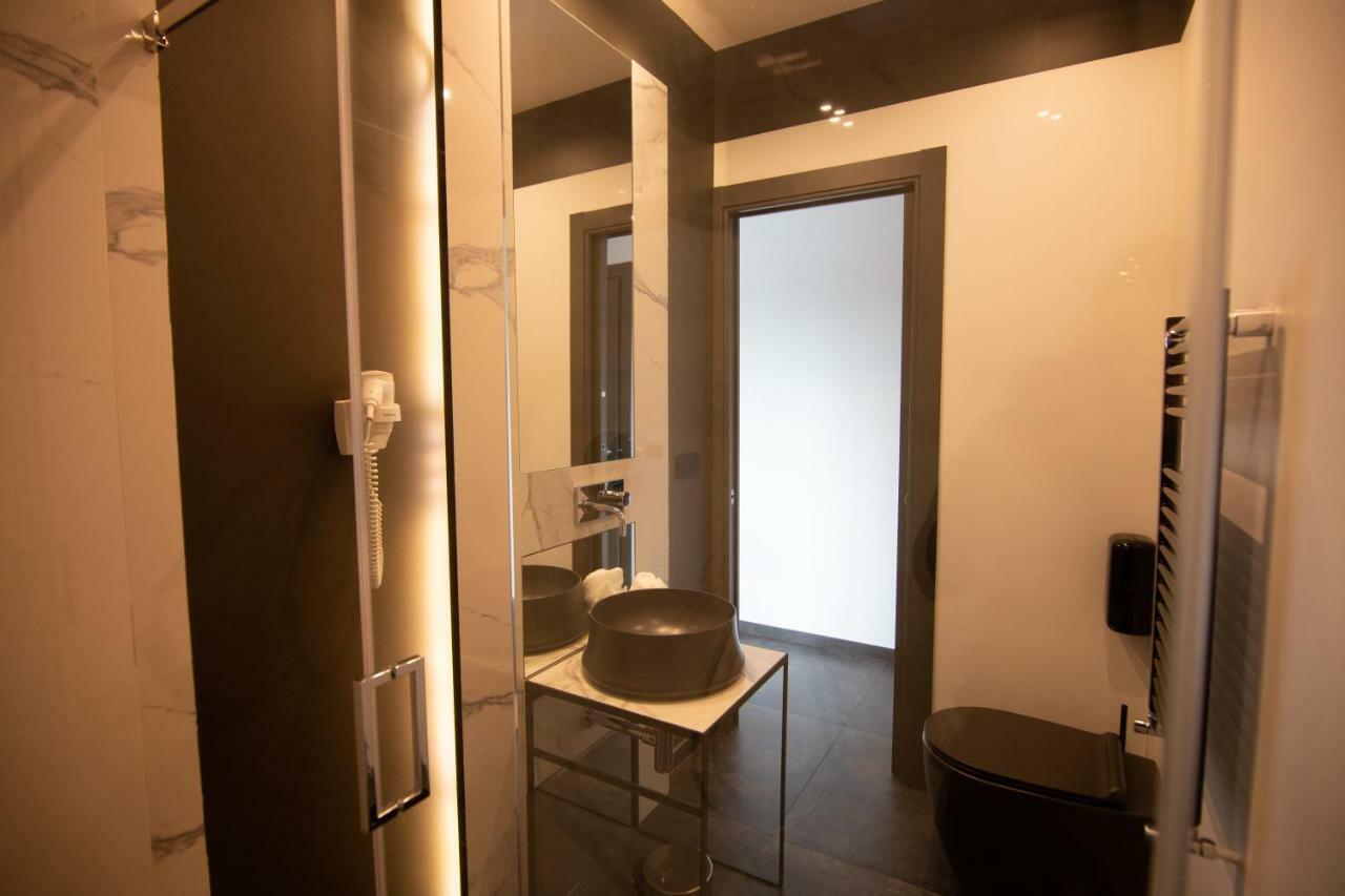 Deluxe Suite,793511223:JPEG