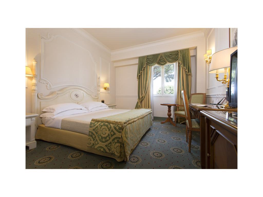 Double Room,79979436:JPEG