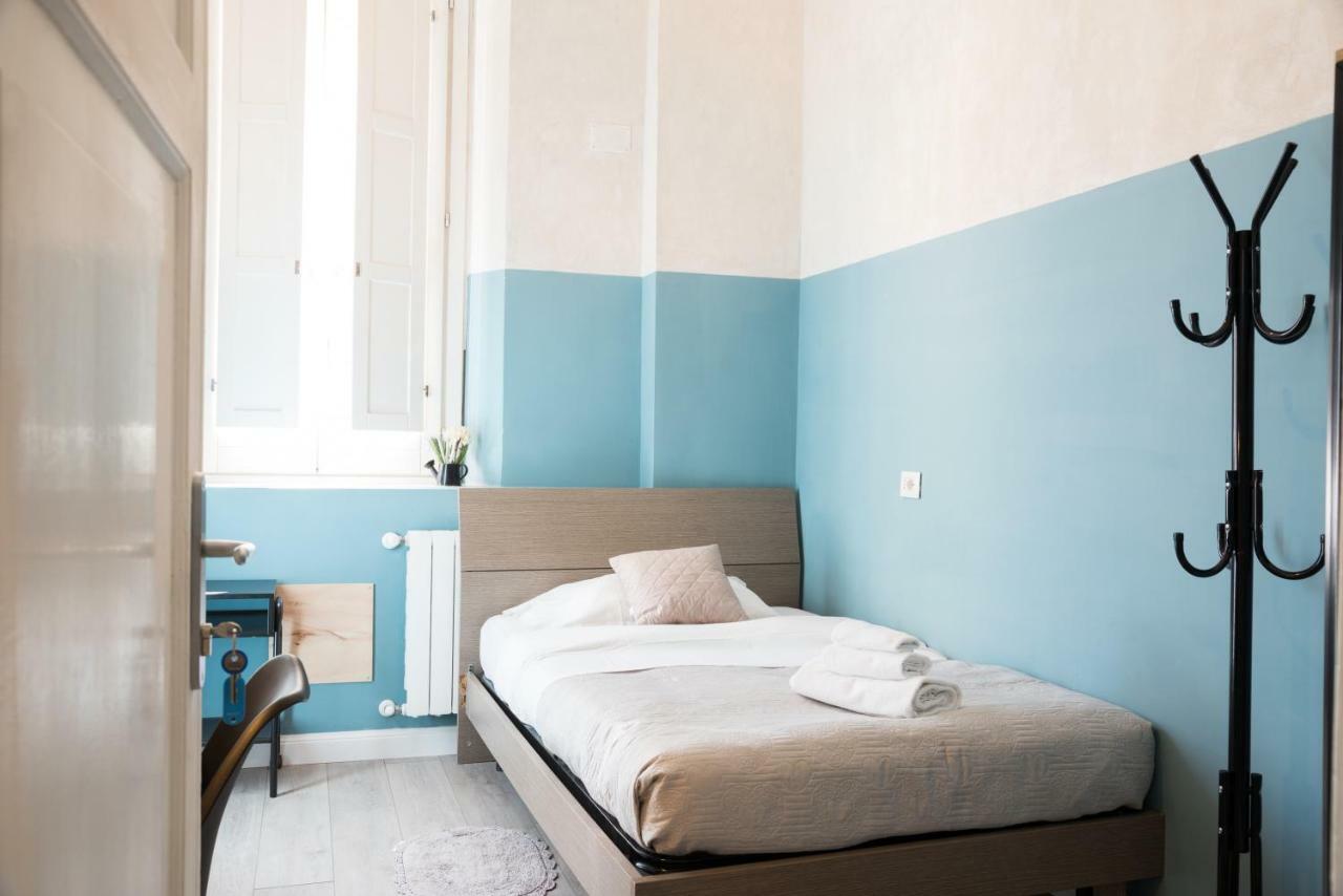 Single Room,804902460:JPEG