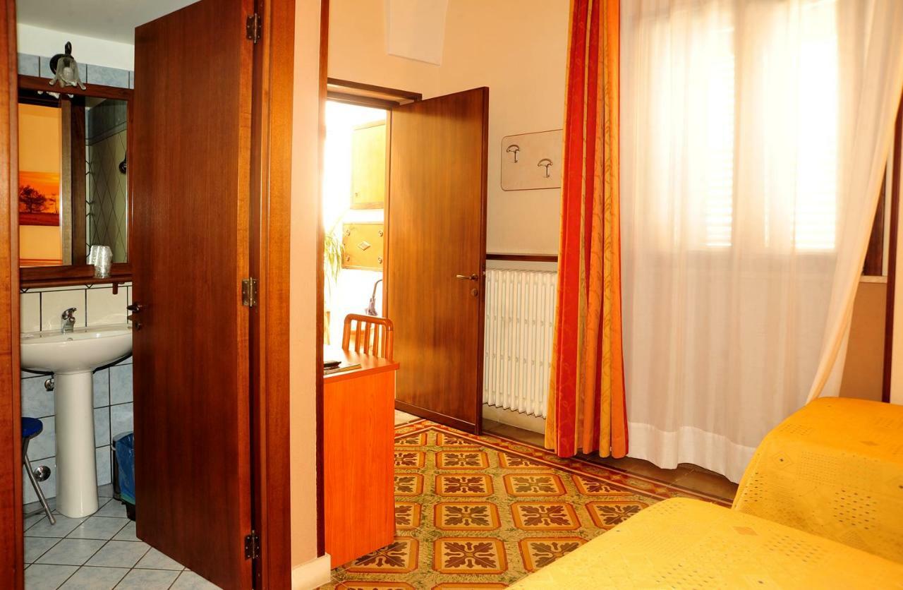 Double or Twin Room with Private Bathroom,805410408:JPEG