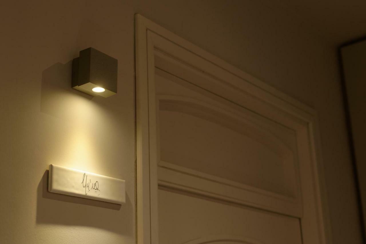 Double Room with Private Bathroom,811725408:JPEG