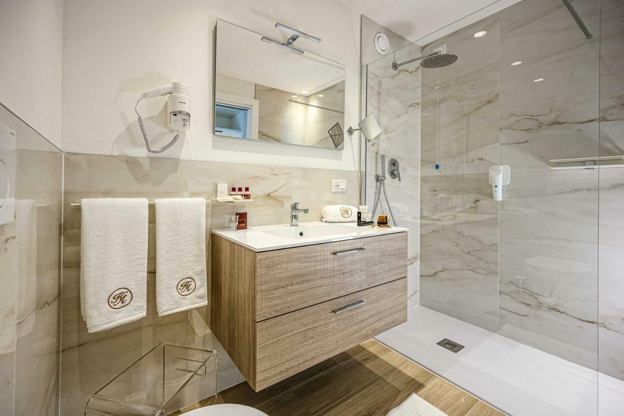 Superior Double or Twin Room with Terrace,815716028:JPEG