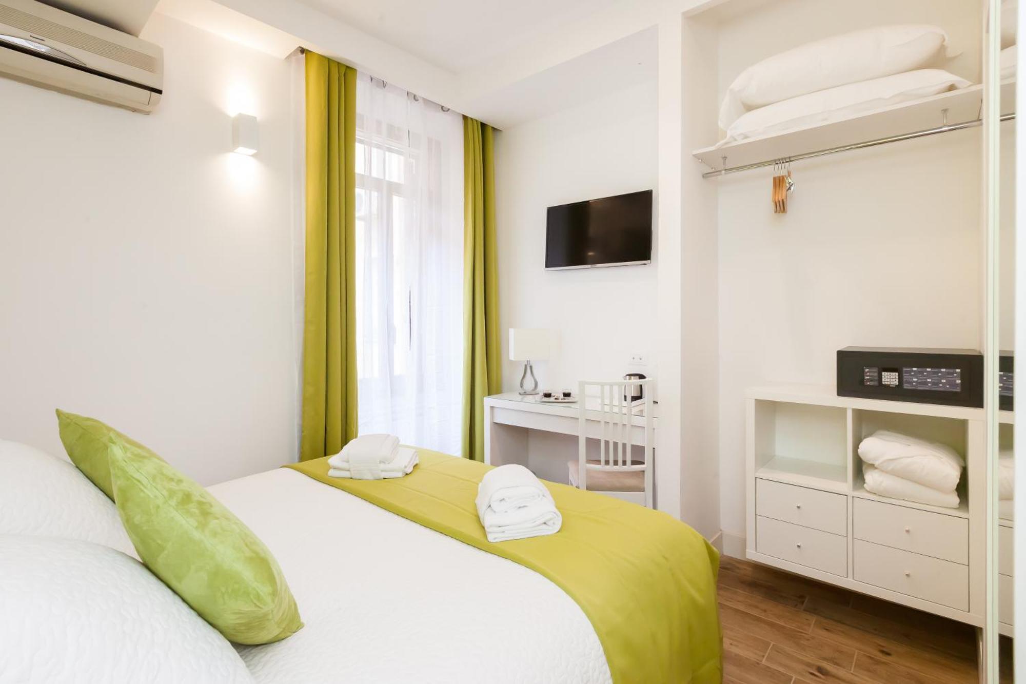 Economy Double Room,822963728:JPEG