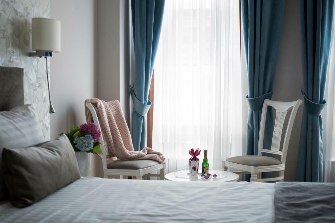 Deluxe Superior Room