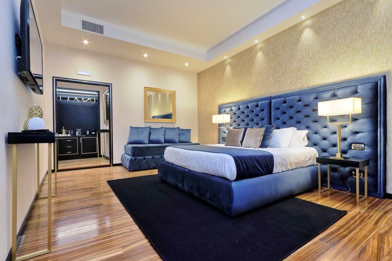 Deluxe Suite with Spa Bath,833811491:JPEG