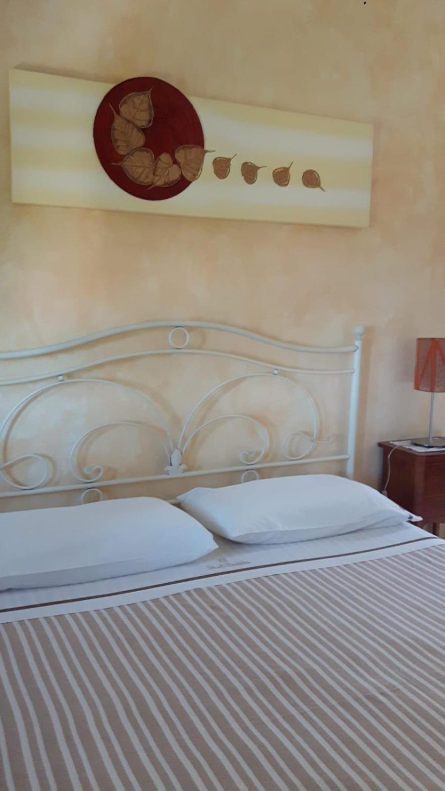 Camera Matrimoniale Deluxe (2 Adulti + 1 Bambino)