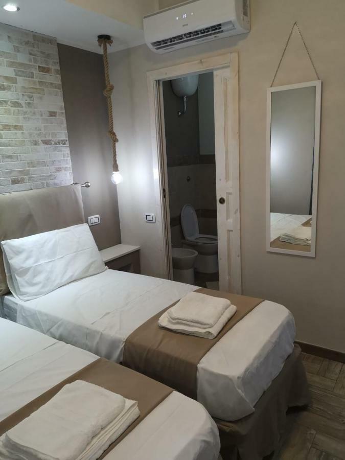 Deluxe Double or Twin Room City View