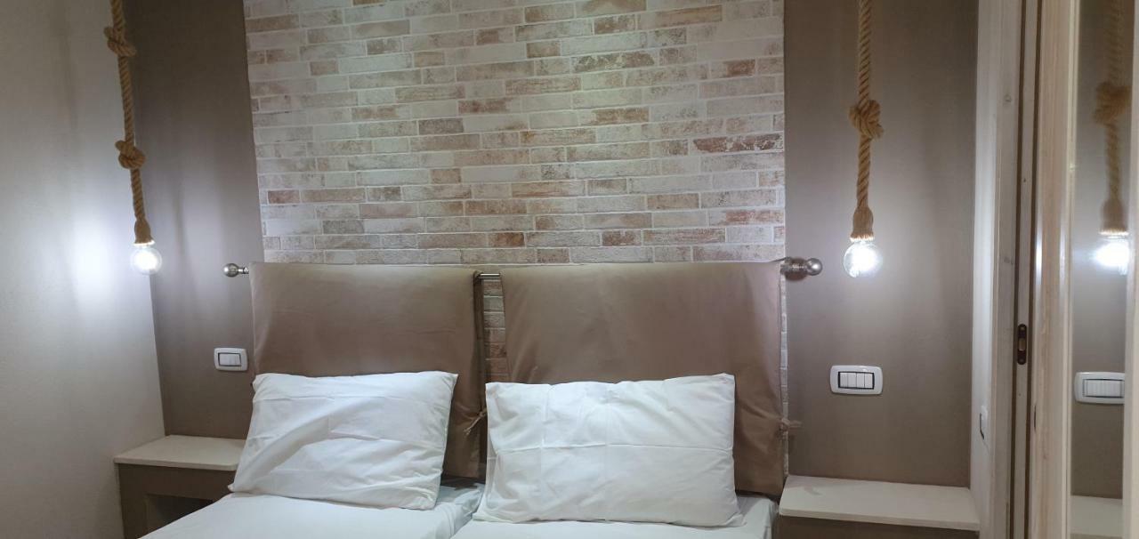 Deluxe Double or Twin Room City View