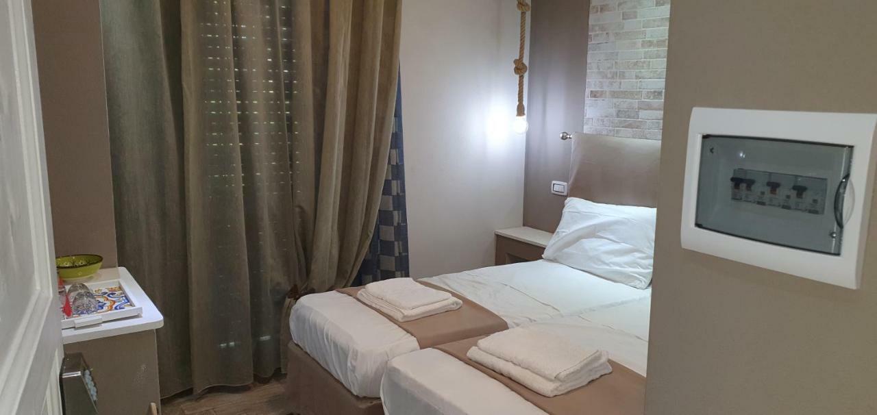 Deluxe Double or Twin Room City View