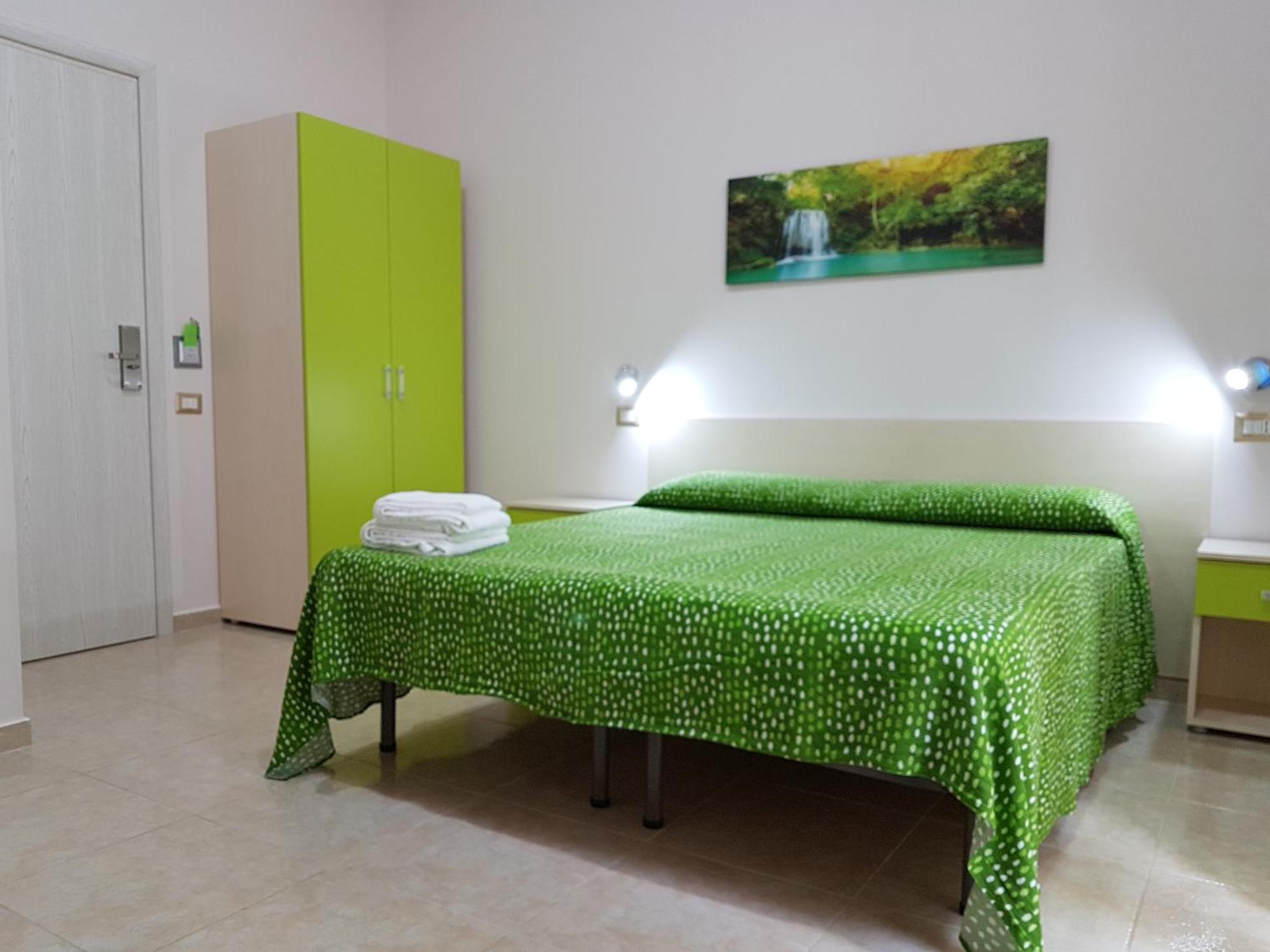 Standard Double Room with Fan,848840615:JPEG