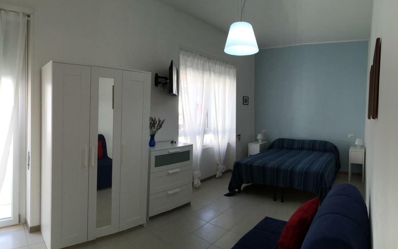 Camera Matrimoniale/Doppia con Letti Singoli con Balcone