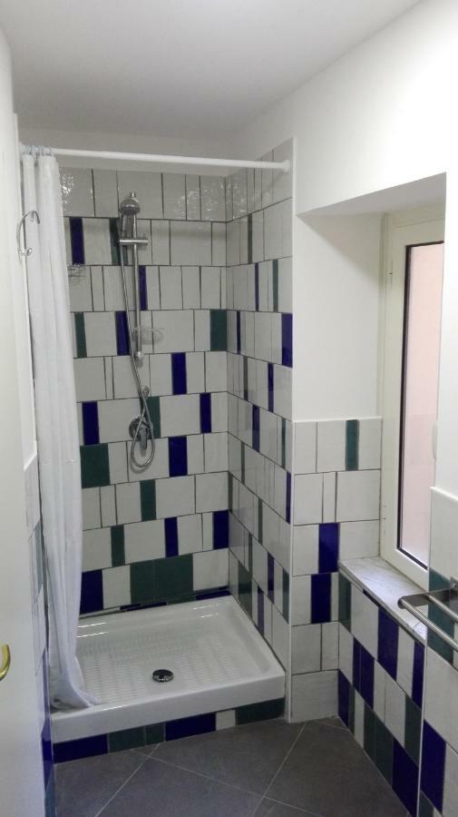 Family Room with Private Bathroom,850945607:JPEG