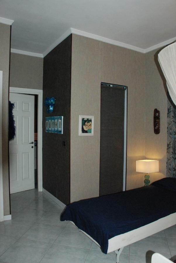 Double Room,851662811:JPEG
