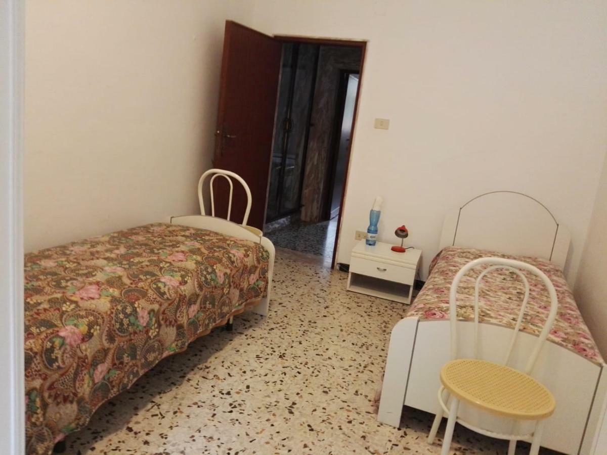Camera Matrimoniale/Doppia con Letti Singoli con Bagno Privato