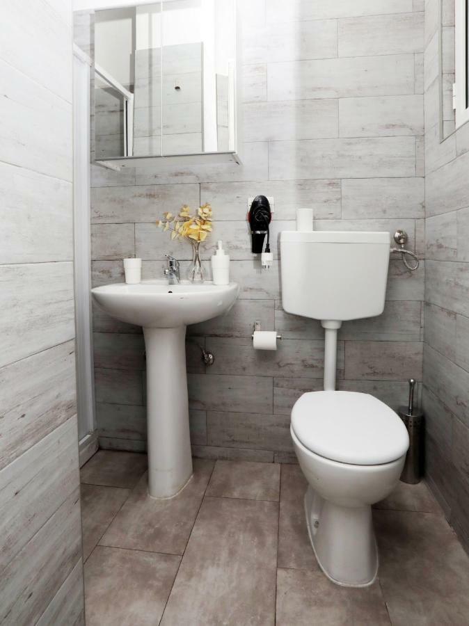 Triple Room Private Bathroom,1045353625:JPEG
