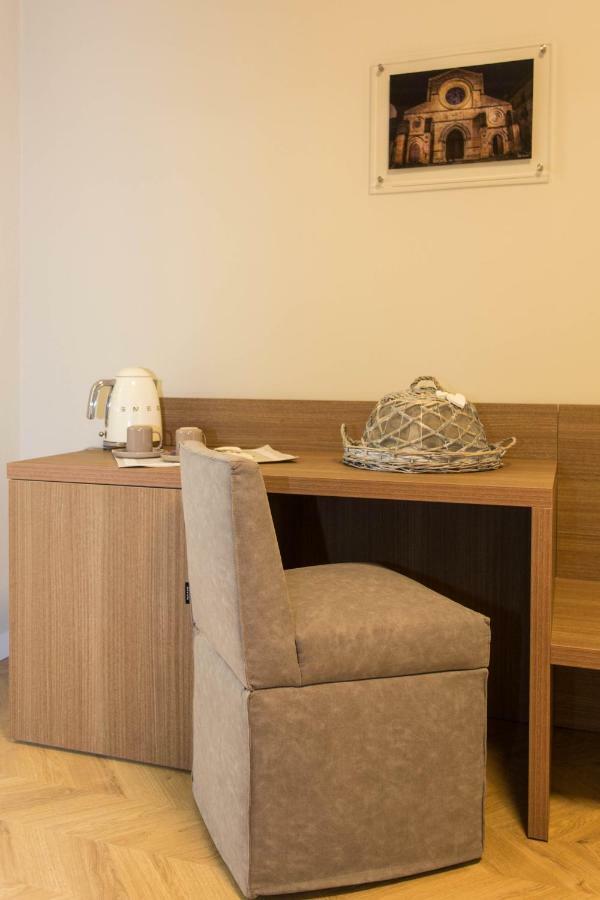 Suite with City View,859722824:JPEG