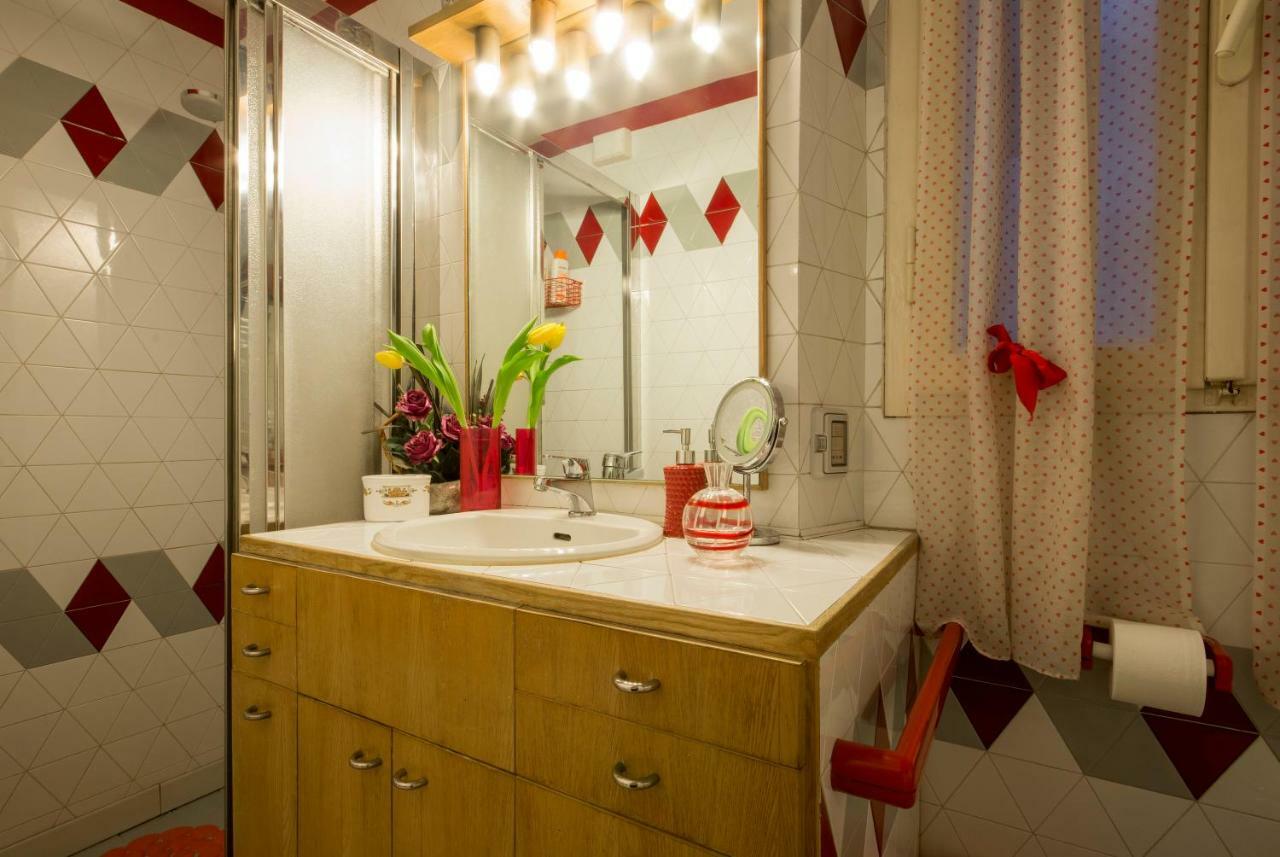 Double Room with Private External Bathroom,871567379:JPEG