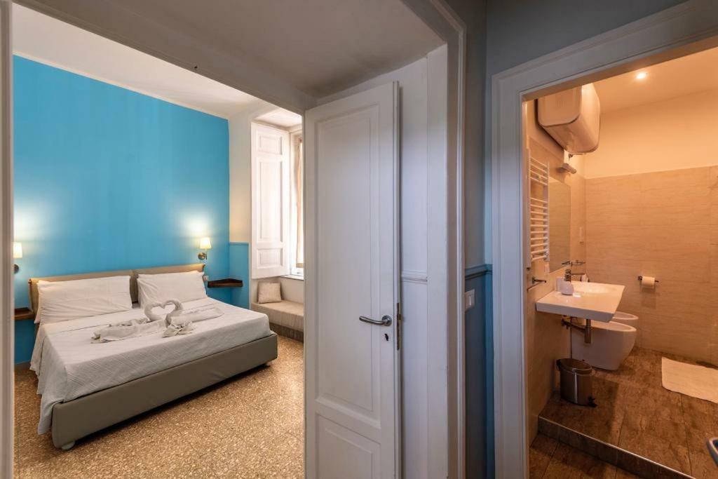 Standard Double Room,889891414:JPEG