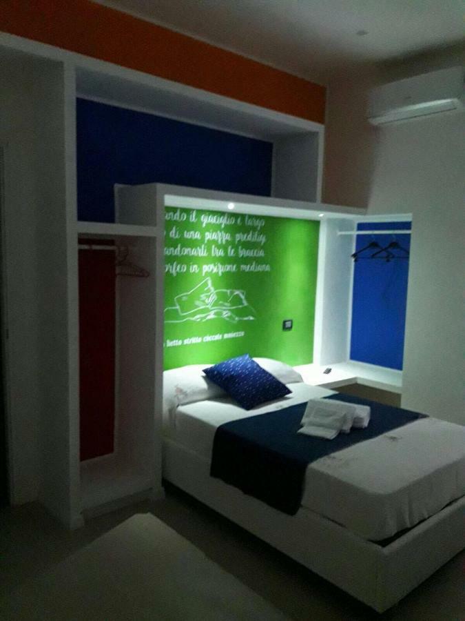 Budget Double Room,891669391:JPEG