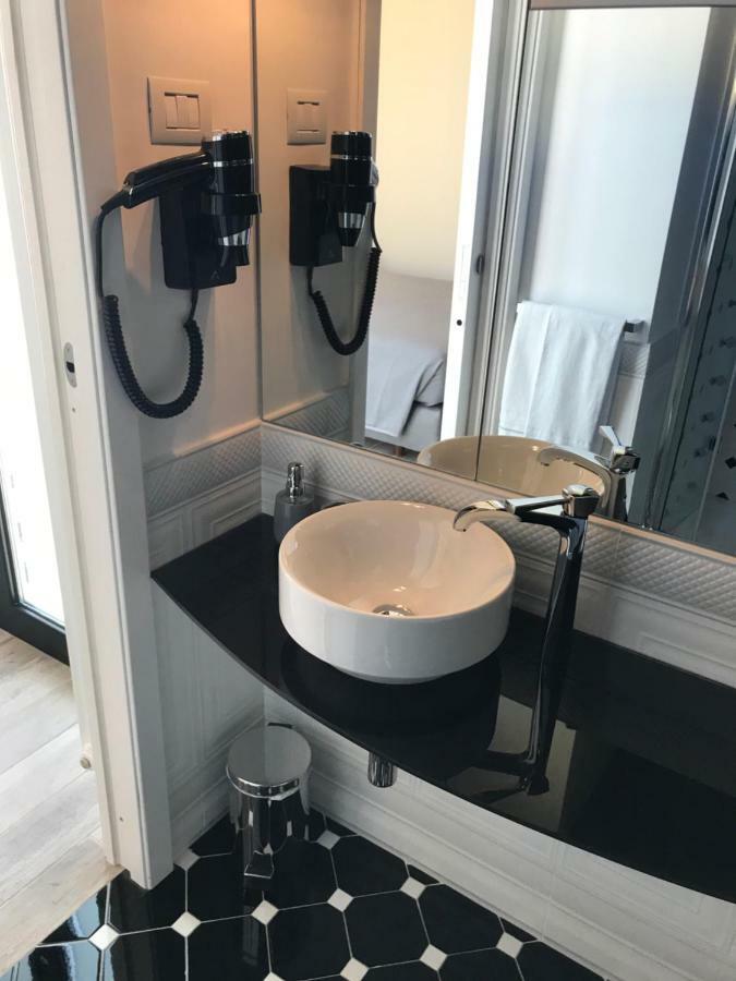 Superior Double Room,891781699:JPEG